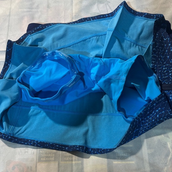 lululemon athletica Navy and Light Blue Patterned Skort - Picture 3 of 3
